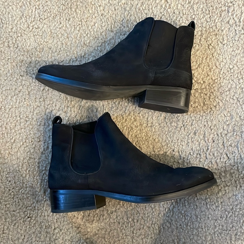 Cole Haan Women’s Leather Chelsea Boots sz 8.5